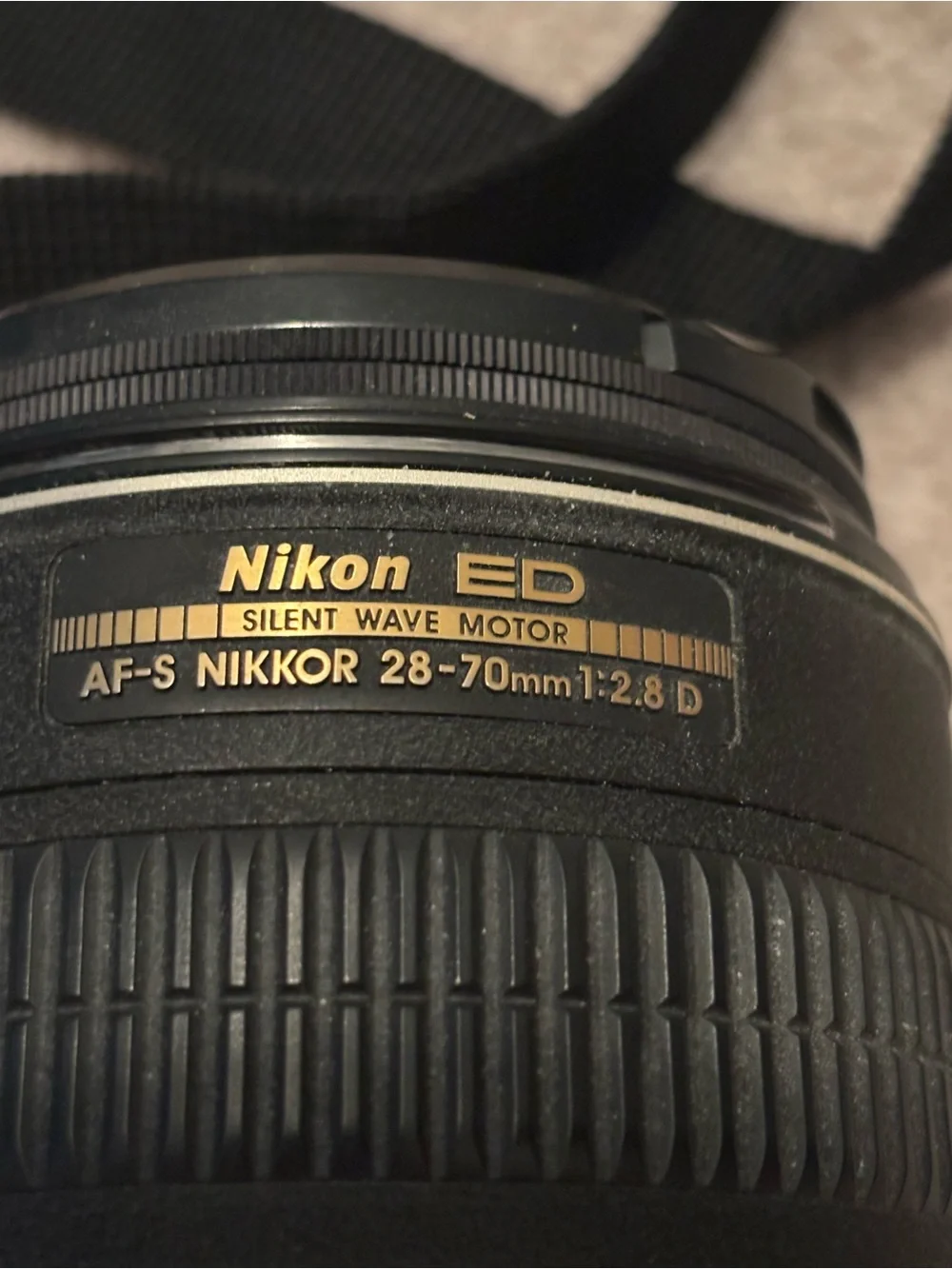 Nikon ED AF-S Nikkor 28-79mm Silent Wave Motor Black Camera Lens Case Hood